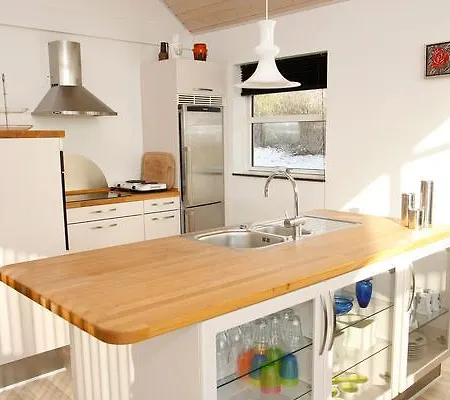 Two-bedroom Holiday In Juelsminde 2 Sønderby